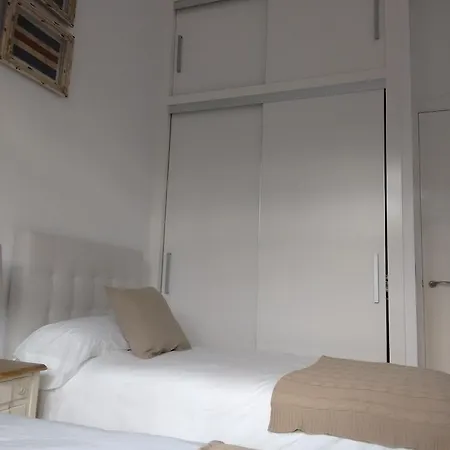 San Fernando Apartment *